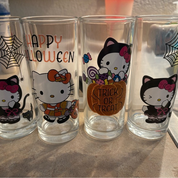 Hello Kitty Other - Hello Kitty Halloween Glass Set - Black, Orange, Pink